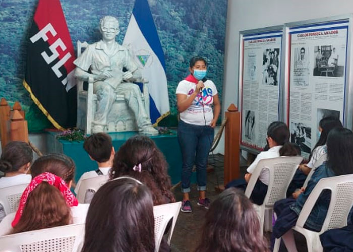 Estudiantes visitan casa cuna del comandante Carlos Fonseca Amador