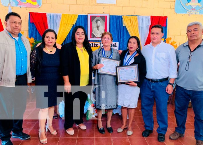 En Somoto autoridades rinde homenaje a dos maestras destacadas