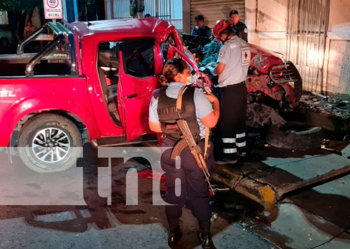 Managua: Vivo de milagro tras quedar prensado en aparatoso accidente 