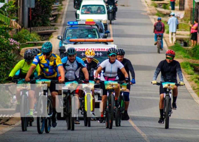 Realizan ciclismo de montaña en Jalapa