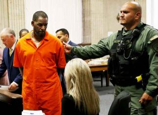 R. Kelly es condenado a 30 años de prisión en Nueva York
