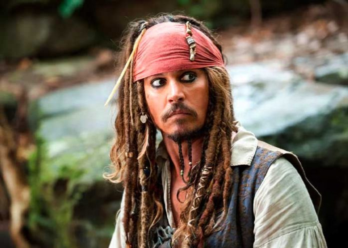 Disney busca a Johnny Depp para volver a 
