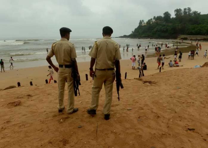 Masaje en una playa de la India termina en violación de una turista