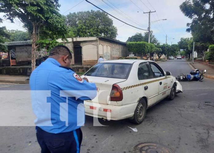 Taxista manda al hospital a mujer embarazada en Managua