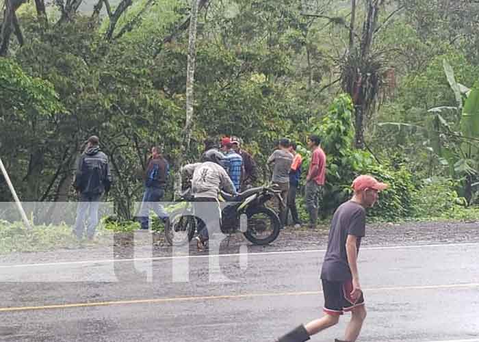 Foto: En Matagalpa La Dalia una unidad de transporte colectivo se da vuelta / TN8