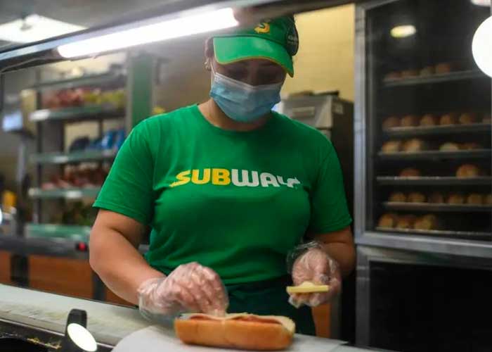 Mata a tiros a empleada de Subway en Atlanta por "servir mucha mayonesa"