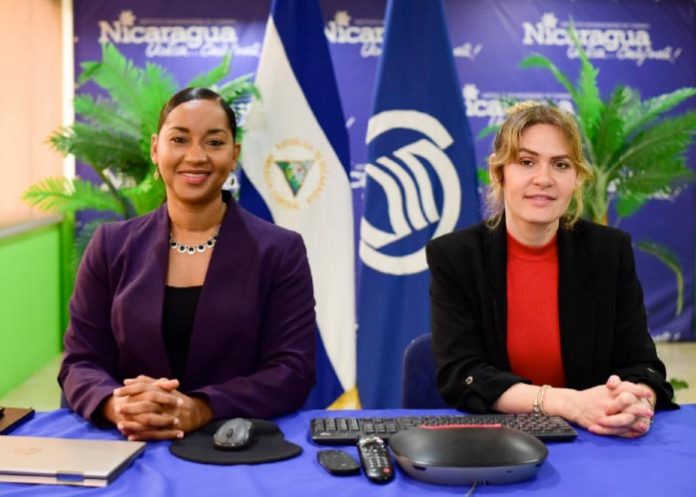 Compañeras Anasha Campbell y Mara Stotti del instituto Nicaraguense de Turismo