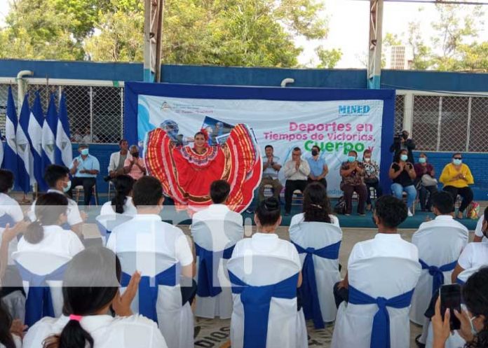 Reconocimiento a maestros de educación física en Nicaragua