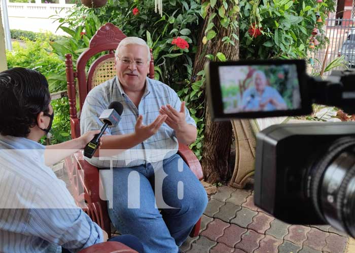 Entrevista a expertos sobre calificación de Fitch Ratings a Nicaragua