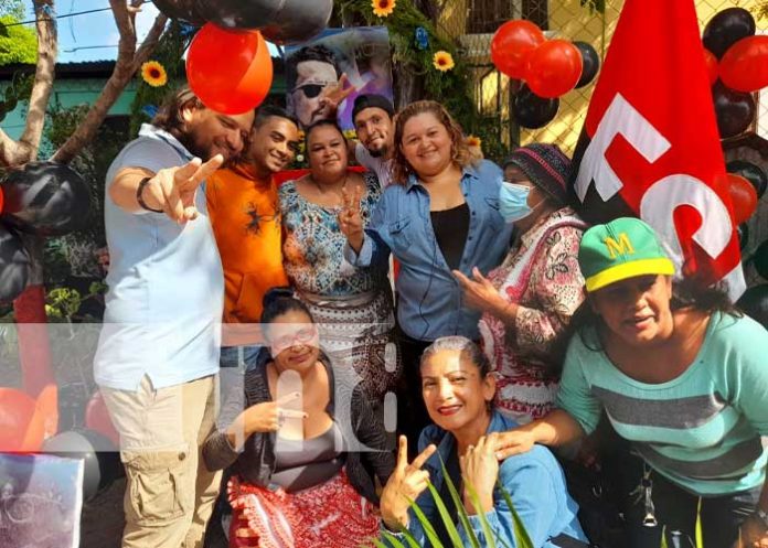 Celebración en barrios de Managua por el natalicio de Carlos Fonseca