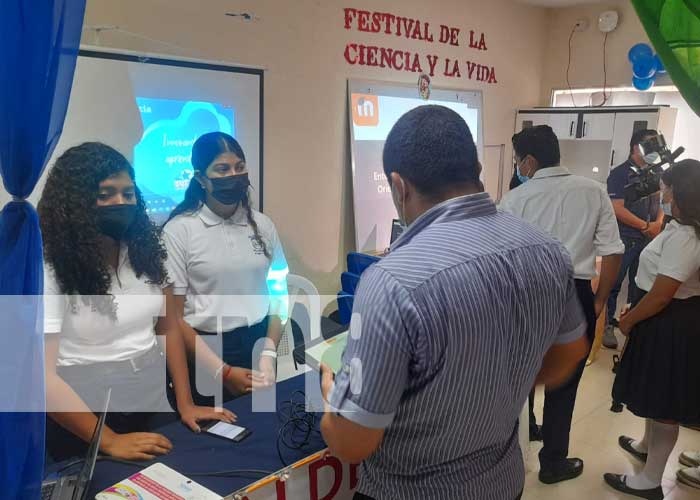 Festival de ciencia y tecnología en colegios de Managua