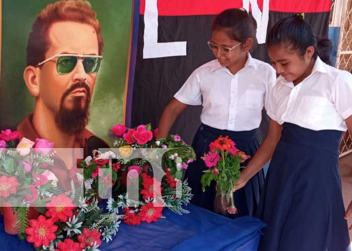 Conmemoración con estudiantes de Tipitapa para Carlos Fonseca