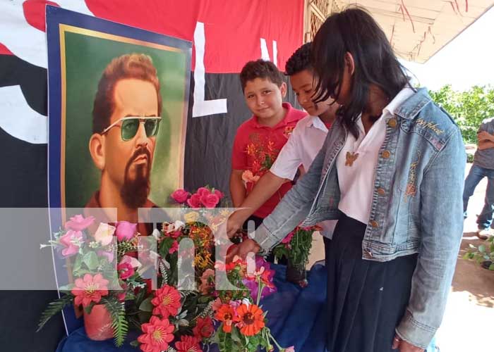 Conmemoración con estudiantes de Tipitapa para Carlos Fonseca