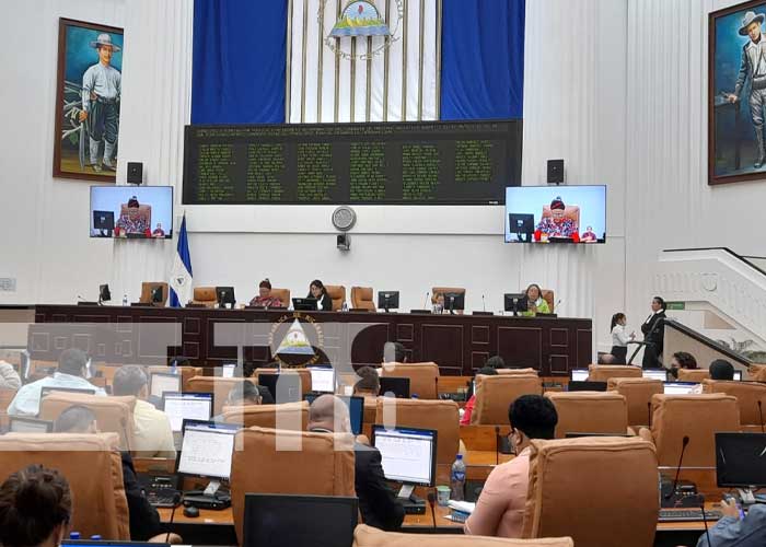  Sesión en el Parlamento de Nicaragua