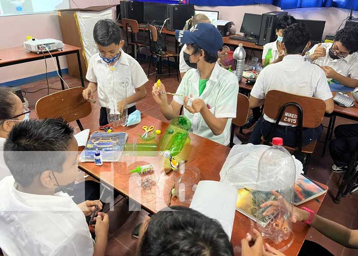Aprendizaje de uso del reciclaje en colegios de Managua