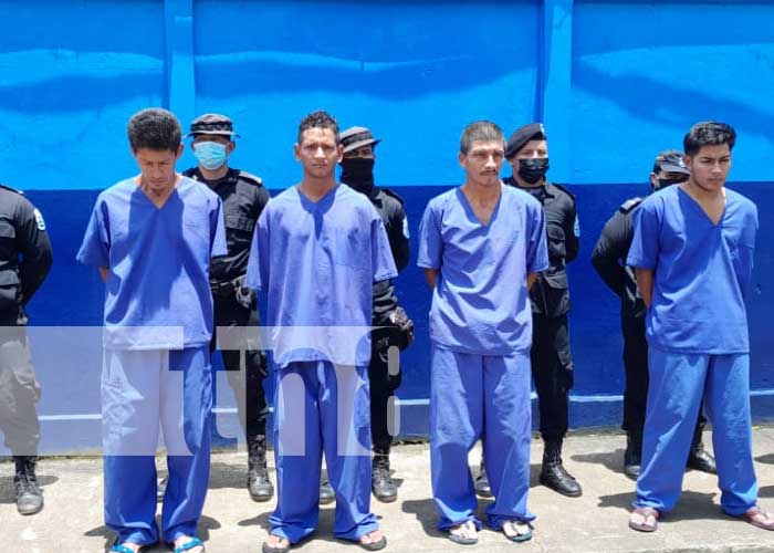Supuestos delincuentes presos en Río San Juan