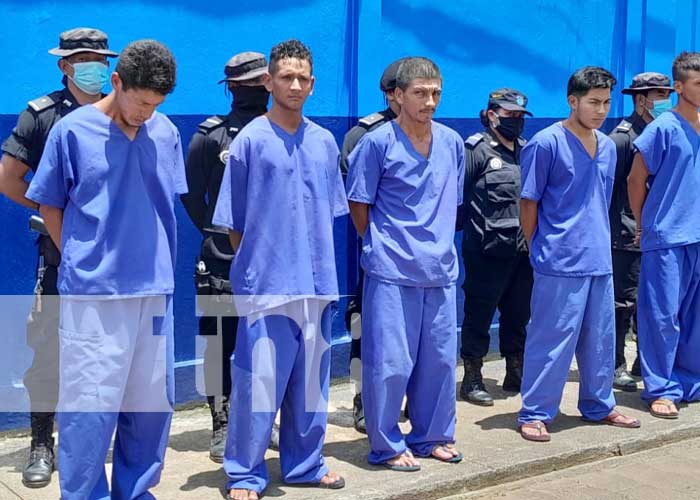 Supuestos delincuentes presos en Río San Juan