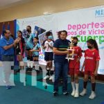 Nicaragua premia a jugadores de voleibol femenino