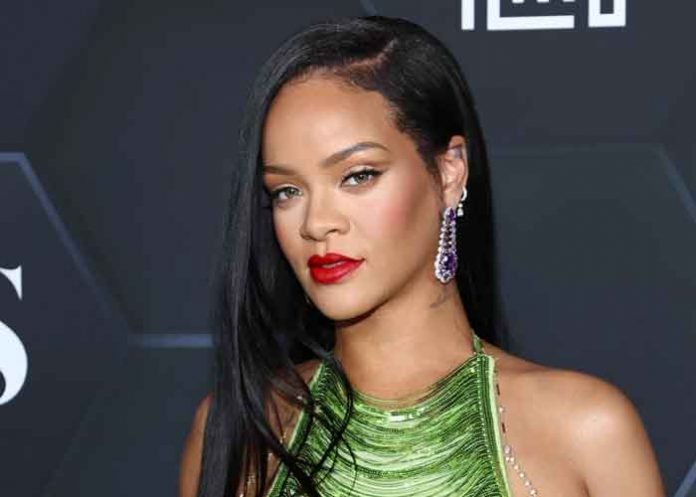 ¡OMG! Rihanna es la multimillonaria más joven de Estados Unidos