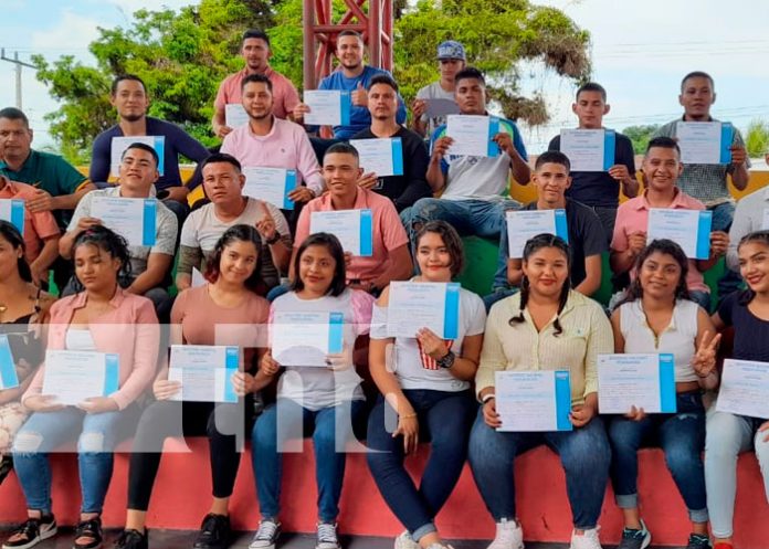 INATEC entrega certificados de distintos cursos técnicos en Matiguás