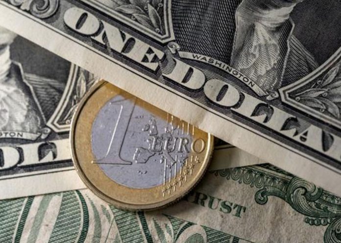 El euro y el dólar alcanzan la paridad y sustentan la inflación