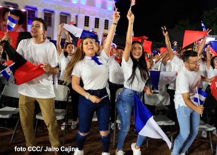 Personalidades de la farándula nicaragüense celebraron el 19 de julio