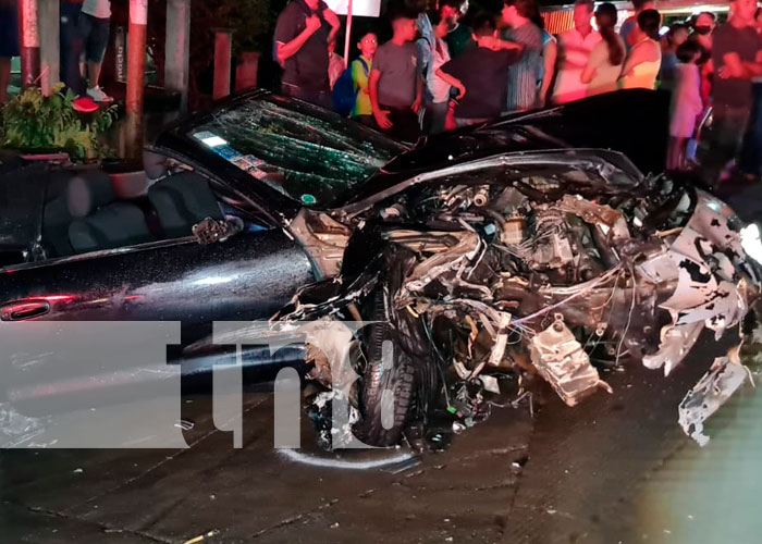 Más de diez lesionados en accidente ocurrido en la Carretera Vieja a León