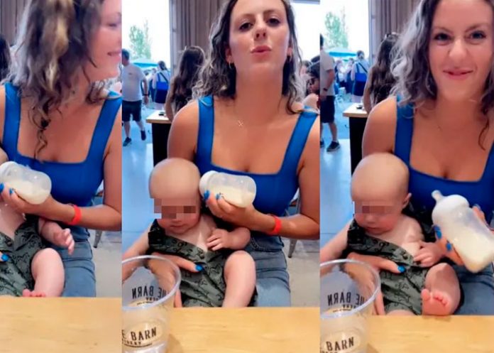 ¿Mamá del año? Le llueven críticas por darle leche a su bebé en la oreja