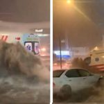 Intensas lluvias arrastran una ambulancia en México