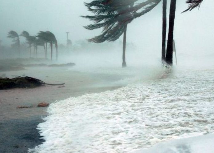 Huracán Bonnie asciende a categoría 2 en la zona sur de México