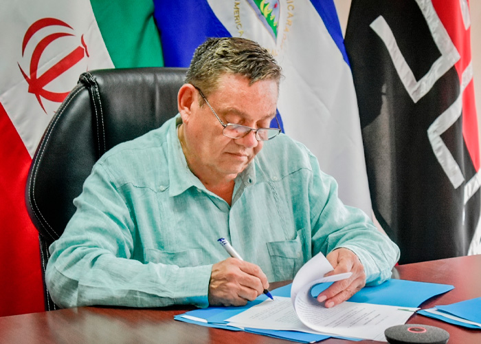 IPSA firma acuerdo sobre protección fitosanitaria con Irán