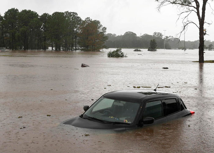 Inundaciones por lluvias torrenciales causa emergencia en Australia