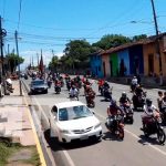 Granada celebra con caravana motorizada el Día de la Alegría