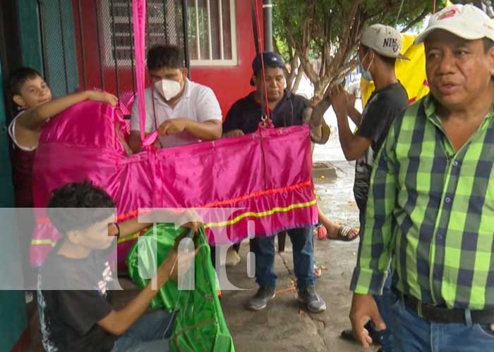 Familia Orozco celebrará a Sto. Domingo con las tradicionales "vacas culonas"