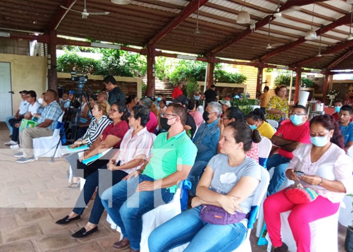 Productores aprenden a potenciar sus actividades agrícolas en Managua