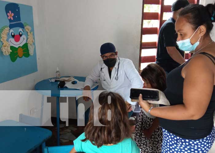 Atención médica para pobladores en Managua