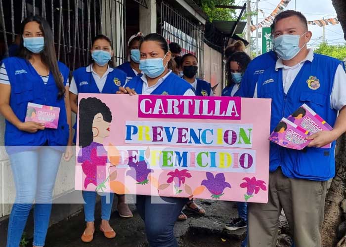 Recorrido por Managua para presentar cartilla de prevención de femicidios