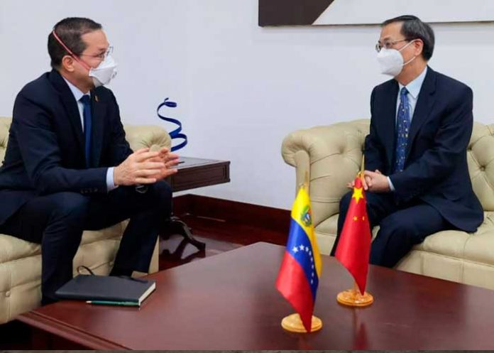 China continúa fortaleciendo su compromiso de cooperación con Venezuela