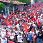 Con alegría y júbilo familias de Chinandega celebran 43 años de Revolución