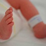 ¡Insólito! Muere bebé a las horas de nacer: Sus padres eran hermanos
