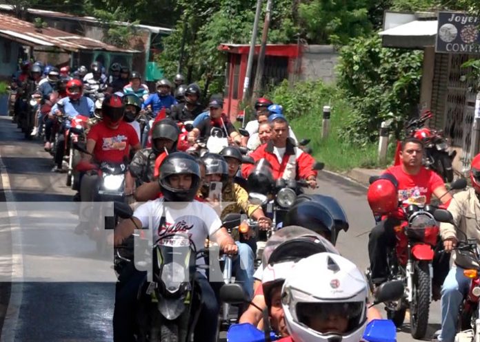 Boaco celebra el Día de la Alegría con una caravana de motocicletas