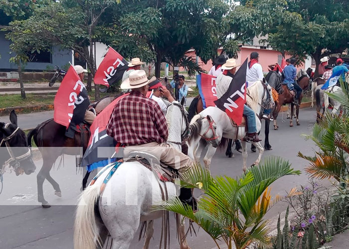 Desbordaron las familias de Estelí en las calles celebrando el 43/19