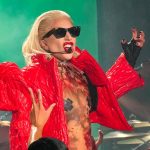 Gaga señala que el lema de gira es «battle for your life»