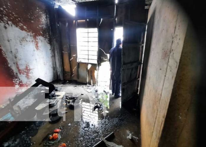 Incendio deja grandes afectaciones en una vivienda de Ciudad Belén, Managua