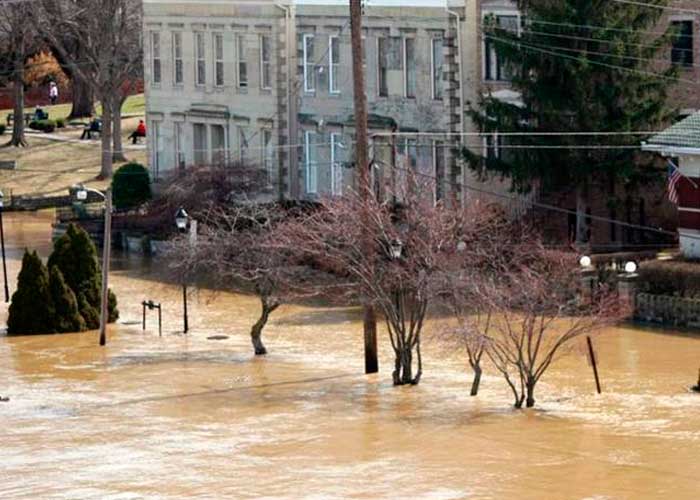 Devastadoras inundaciones cobran la vida de dos personas en Kentucky