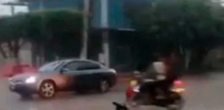¡Brutal choque en México! Se estrelló contra carro y se ahogó con su sangre