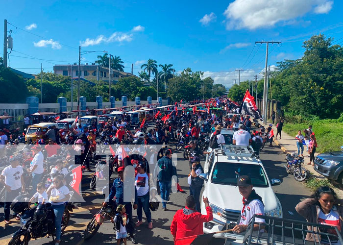 Nicaragua realiza caravana en saludo al Día de la Alegría del 43/19