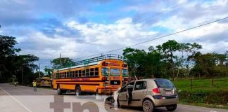 Taxi impacta con un bus en Siuna y deja a dos lesionados de gravedad