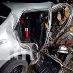 Violento accidente en Managua deja un prensado y dos lesionados