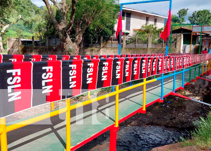 Inauguran puente peatonal en barrio San Antonio en Jinotega